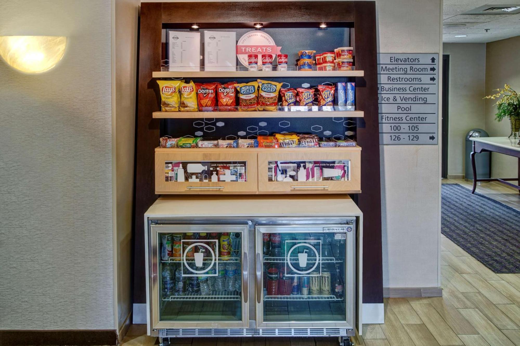 ハンプトン イン ダン エクステリア 写真